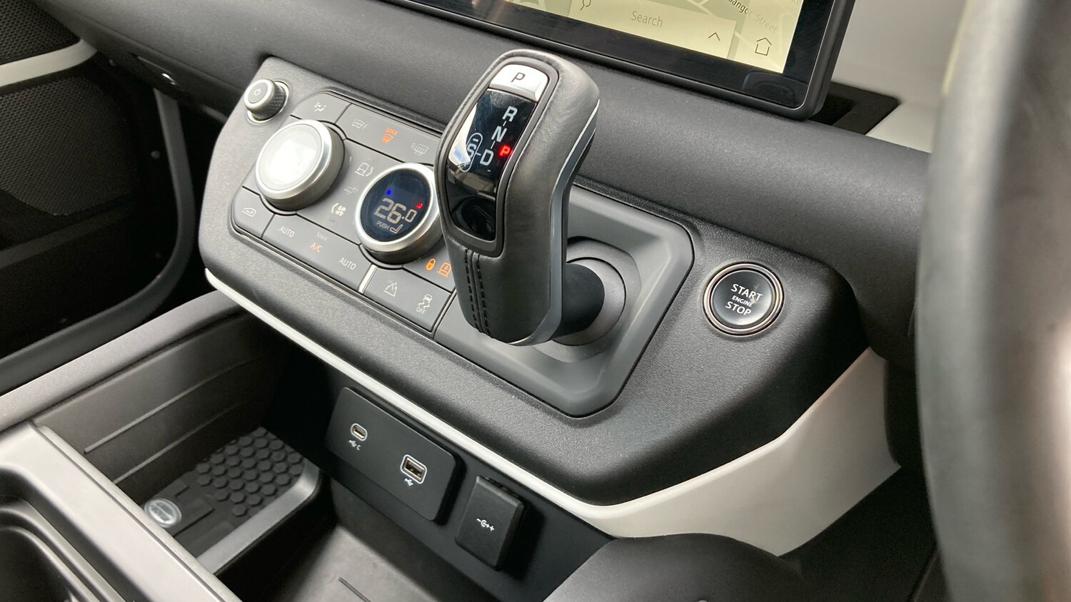 Used Land Rover Defender 2023 for sale - 76366838: Photo 13