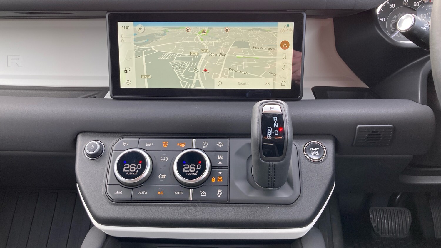 Used Land Rover Defender 2023 for sale - 76366838: Photo 14