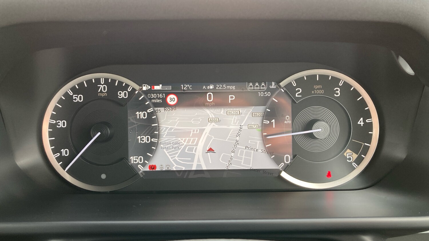 Used Land Rover Defender 2023 for sale - 76366838: Photo 16