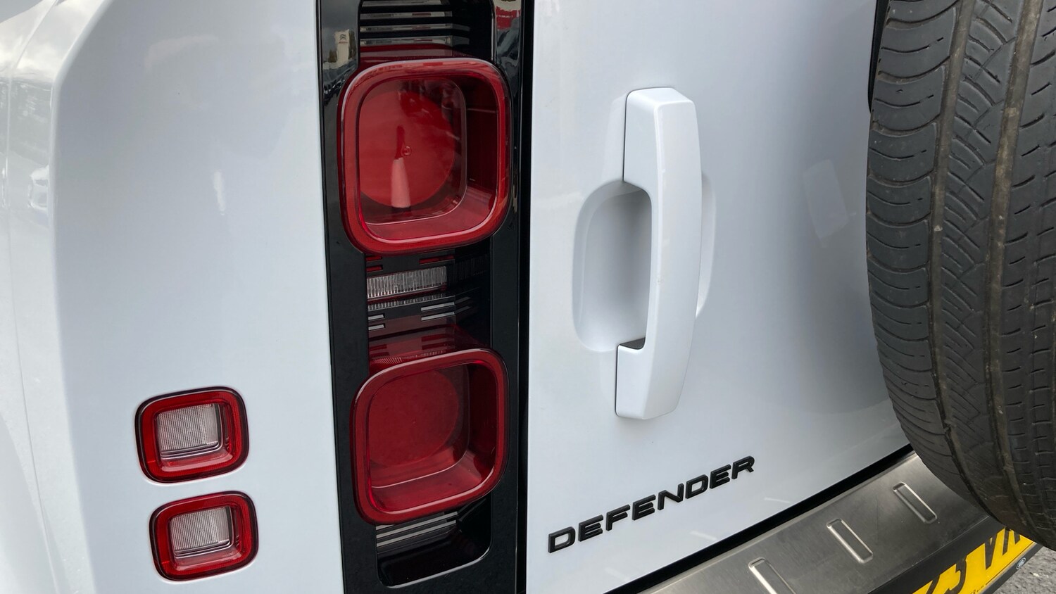 Used Land Rover Defender 2023 for sale - 76366838: Photo 19