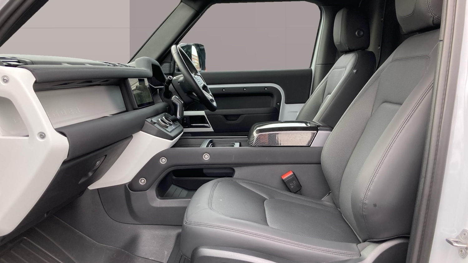 Used Land Rover Defender 2023 for sale - 76366838: Photo 3