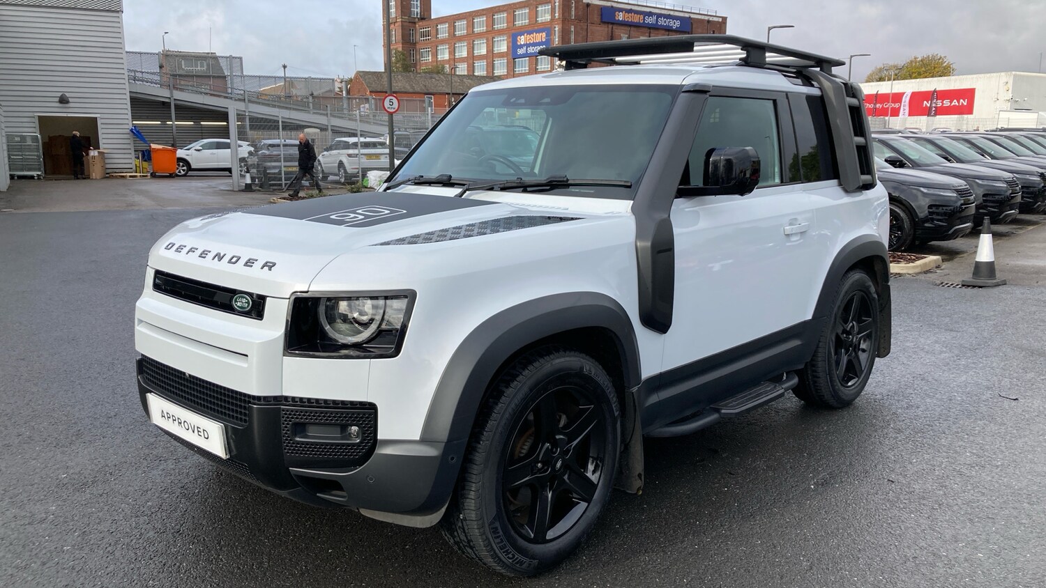 Used Land Rover Defender 2023 for sale - 76366838: Photo 30