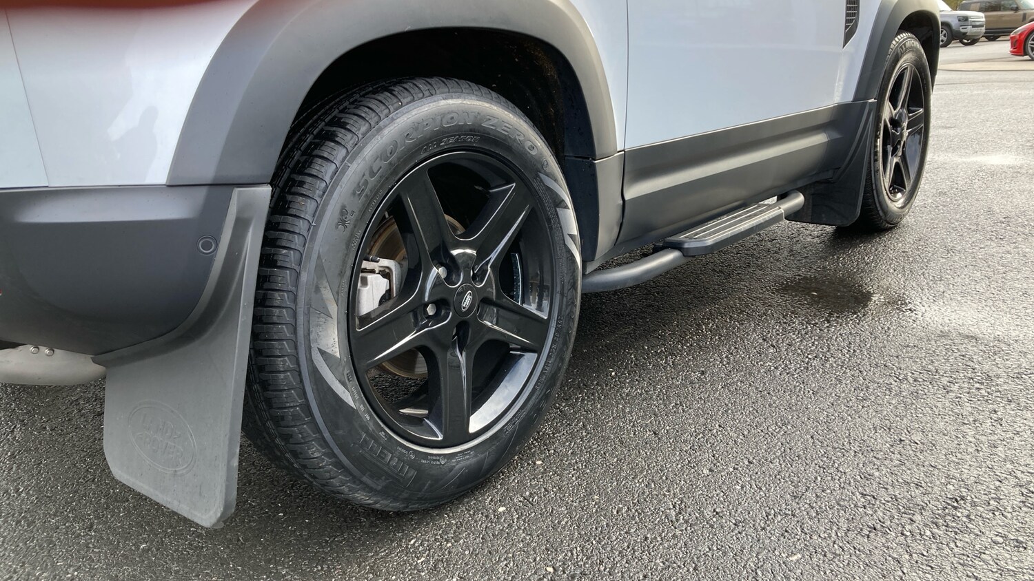 Used Land Rover Defender 2023 for sale - 76366838: Photo 36