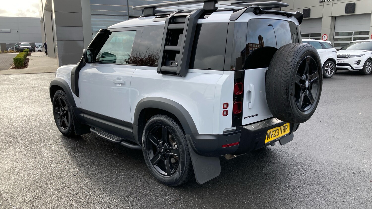 Used Land Rover Defender 2023 for sale - 76366838: Photo 41