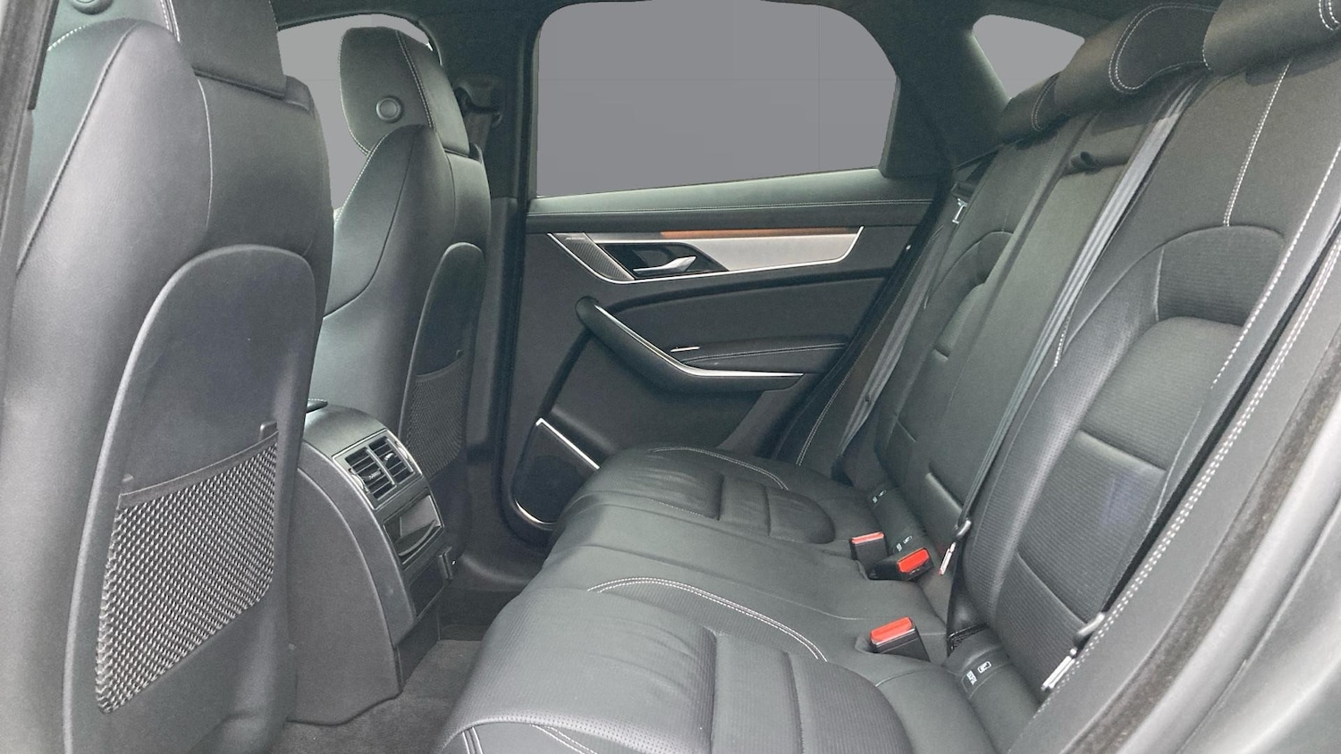 Used Jaguar F-Pace 2023 for sale - 77406815: Photo 4