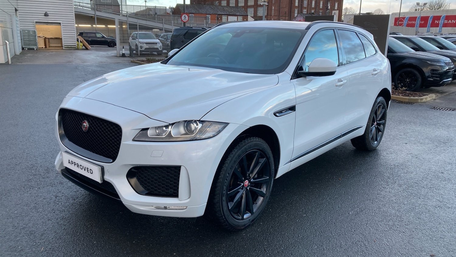 Used Jaguar F-Pace 2020 for sale - 76862261: Photo 30