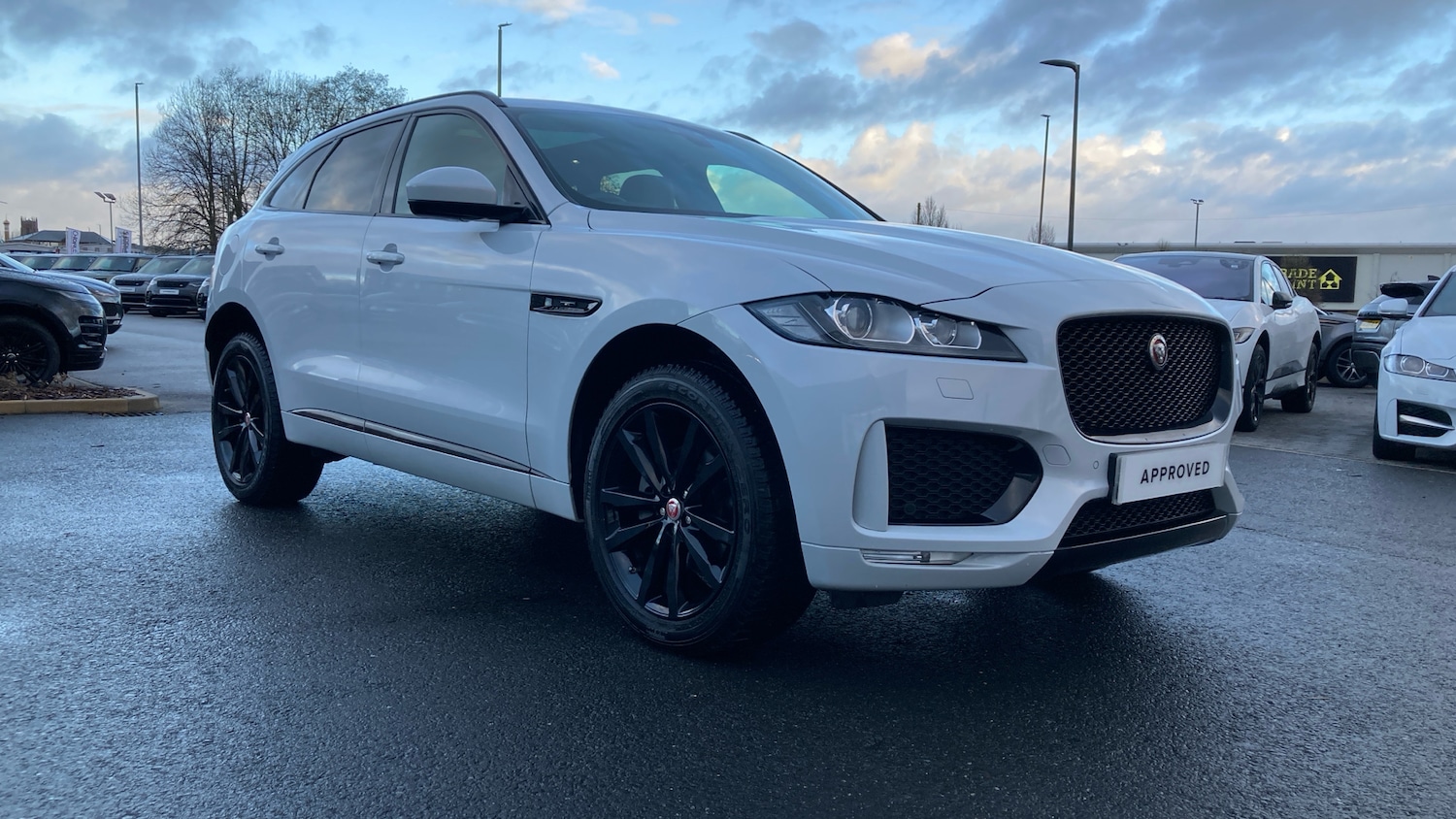 Used Jaguar F-Pace 2020 for sale - 76862261: Photo 32