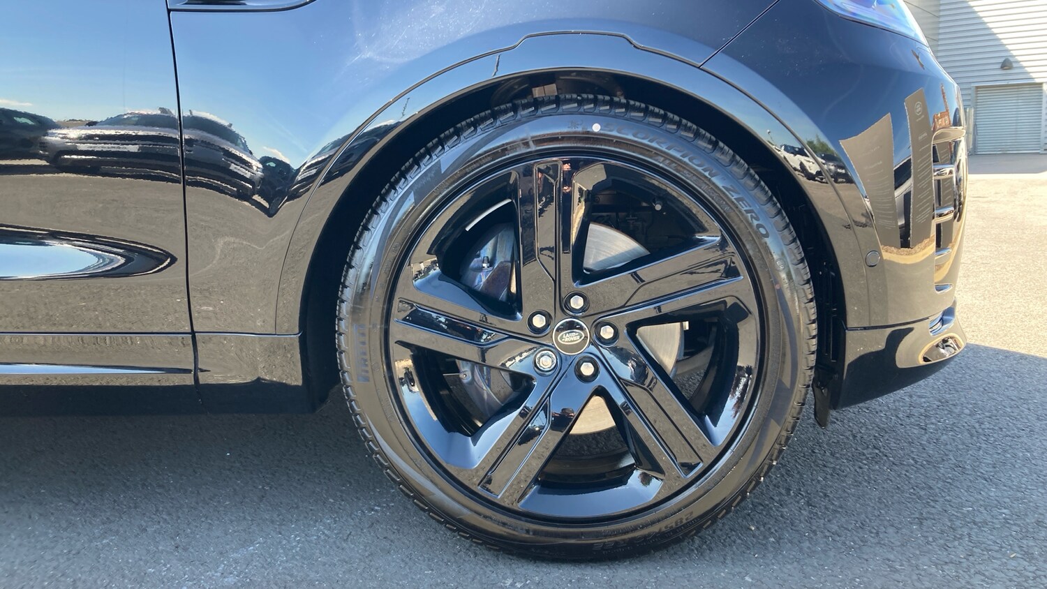 Used Land Rover Discovery 2025 for sale - 76193000: Photo 8