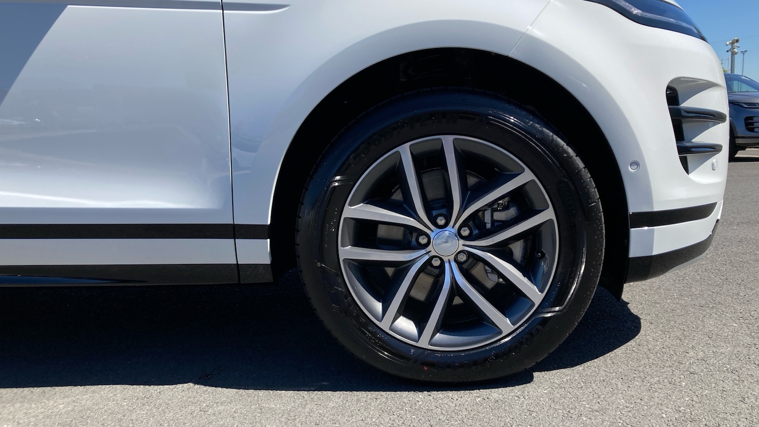 Used Land Rover Range Rover Evoque 2025 for sale - 76383061: Photo 8