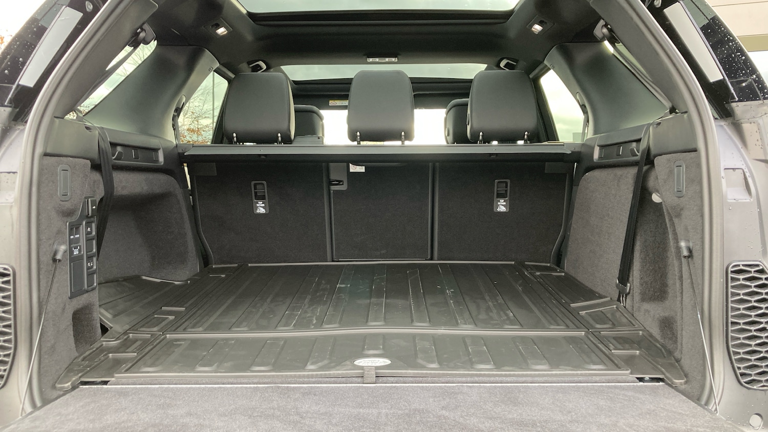 Used Land Rover Discovery 2025 for sale - 77285431: Photo 10