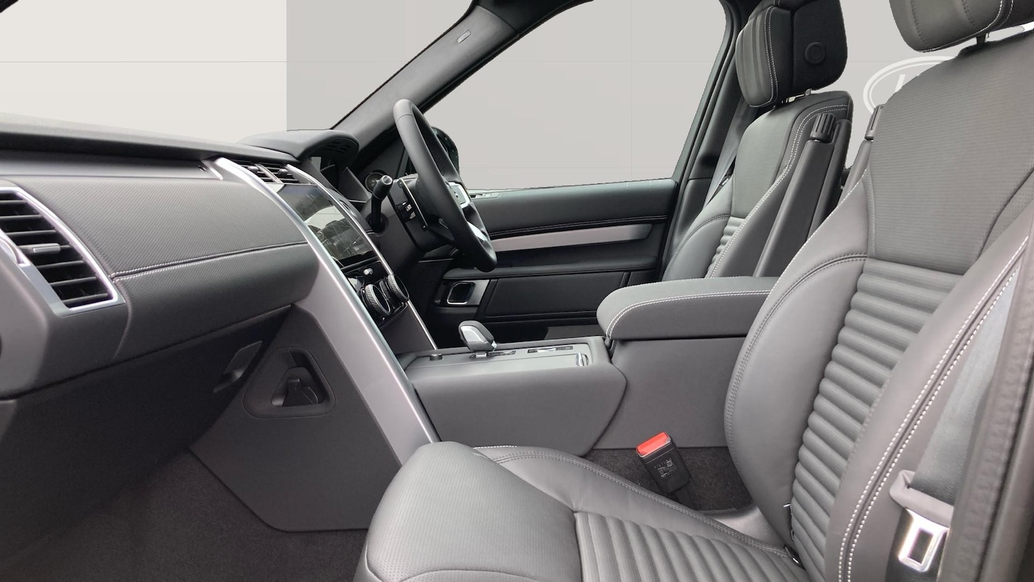 Used Land Rover Discovery 2025 for sale - 77285431: Photo 3