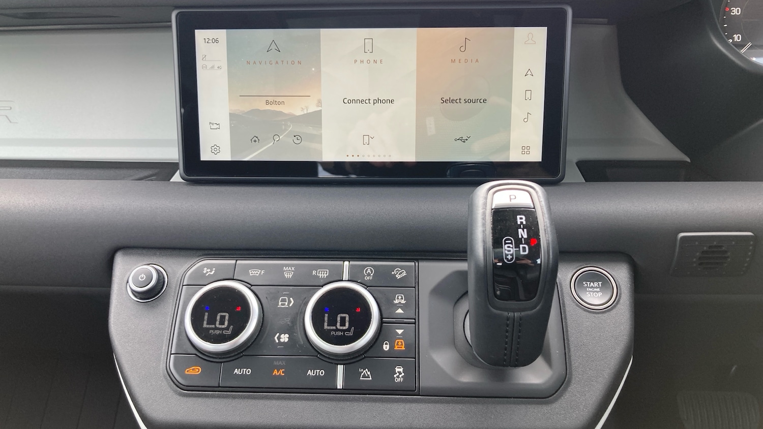 Used Land Rover Defender 2022 for sale - 76455115: Photo 14