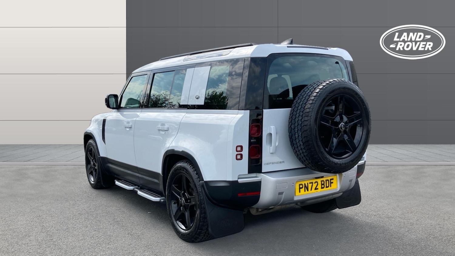 Used Land Rover Defender 2022 for sale - 76455115: Photo 2