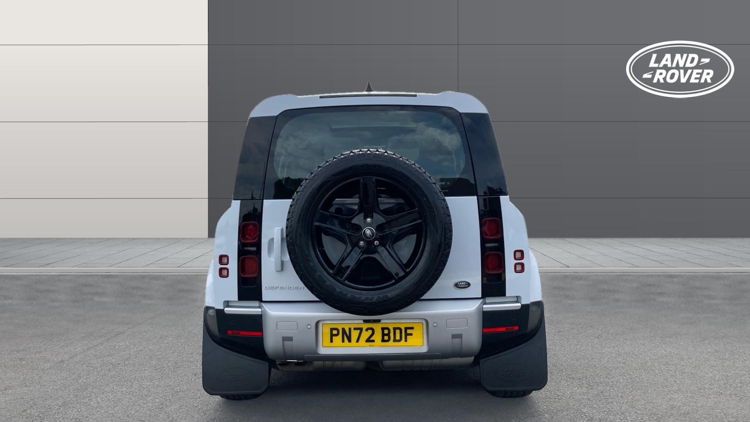 Used Land Rover Defender 2022 for sale - 76455115: Photo 6