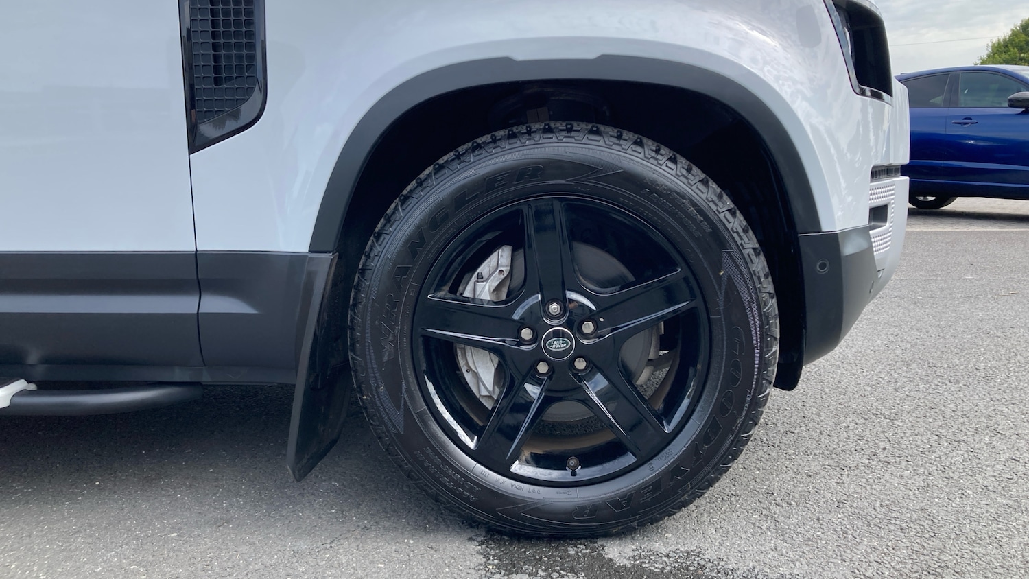 Used Land Rover Defender 2022 for sale - 76455115: Photo 8