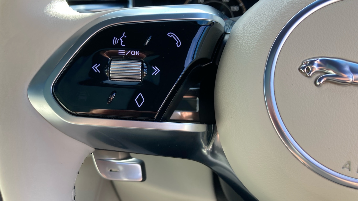 Used Jaguar F-Pace 2023 for sale - 76157676: Photo 43