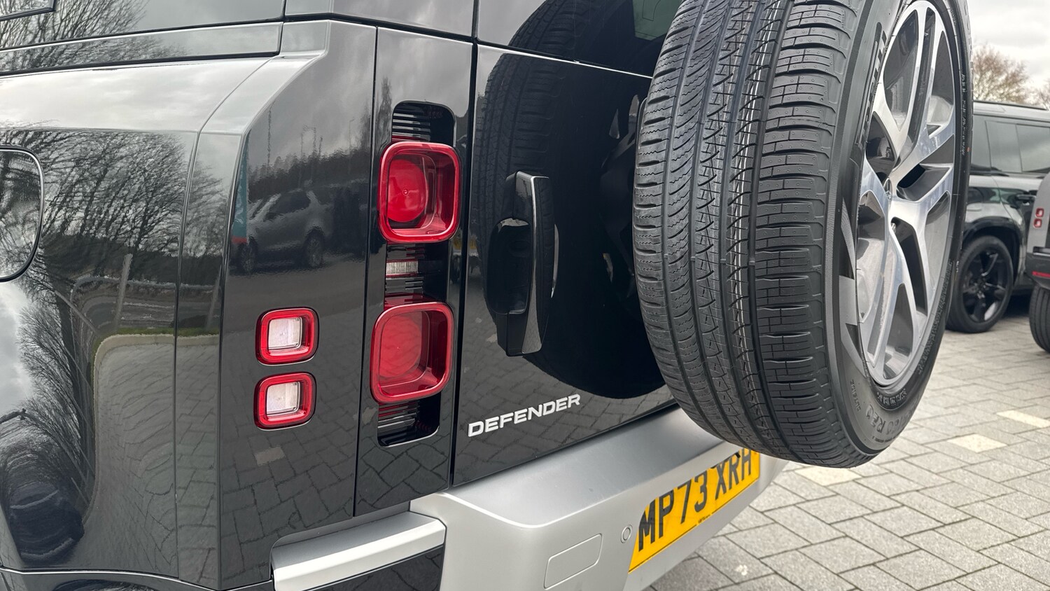 Used Land Rover Defender 2023 for sale - 77639142: Photo 19