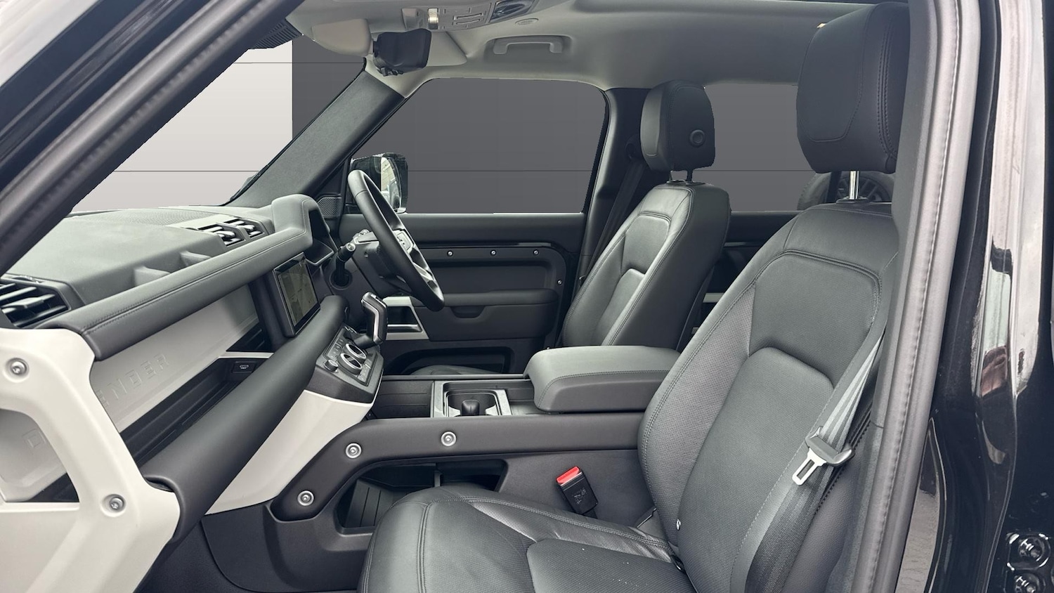 Used Land Rover Defender 2023 for sale - 77639142: Photo 3