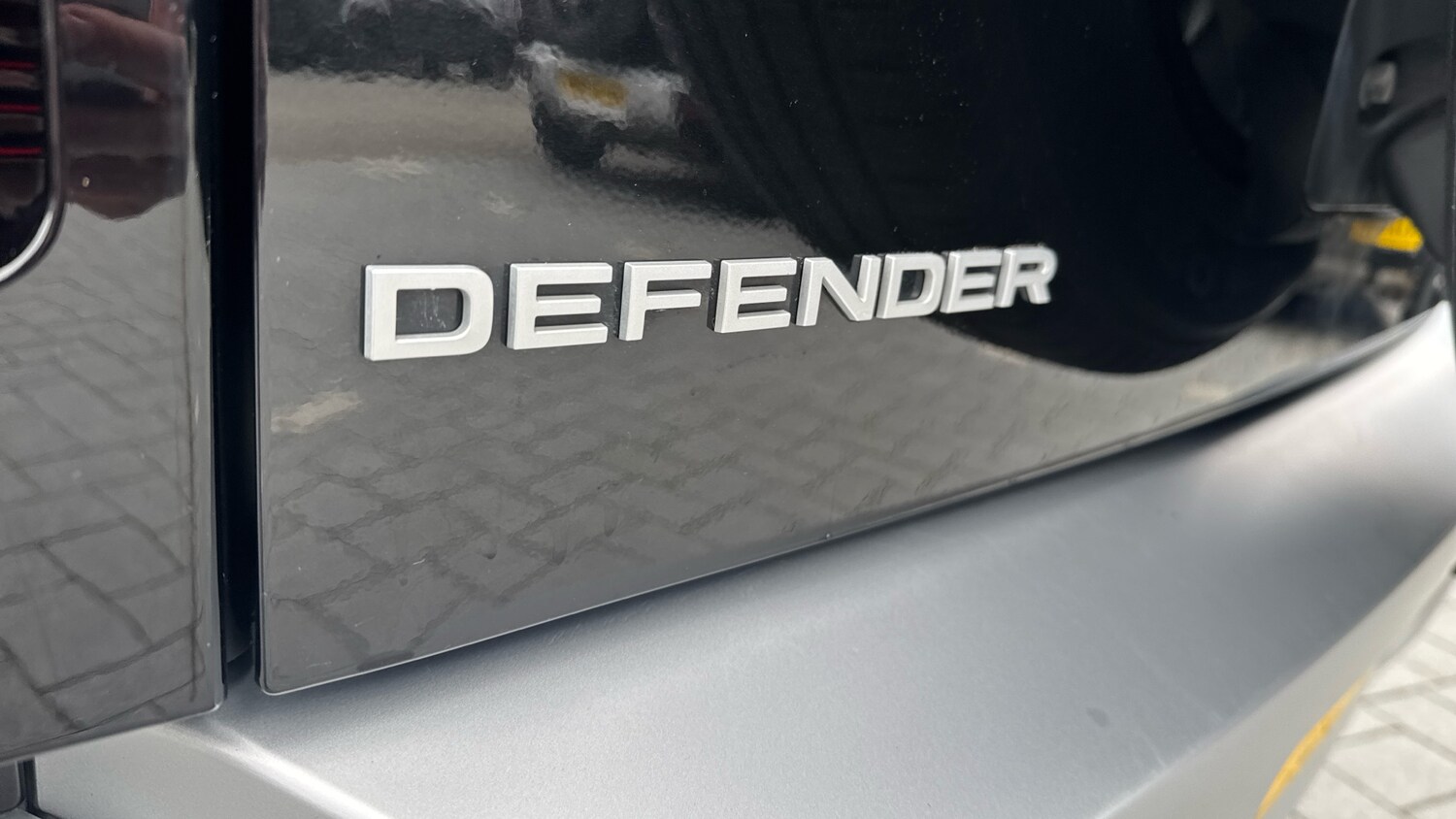 Used Land Rover Defender 2023 for sale - 77639142: Photo 30