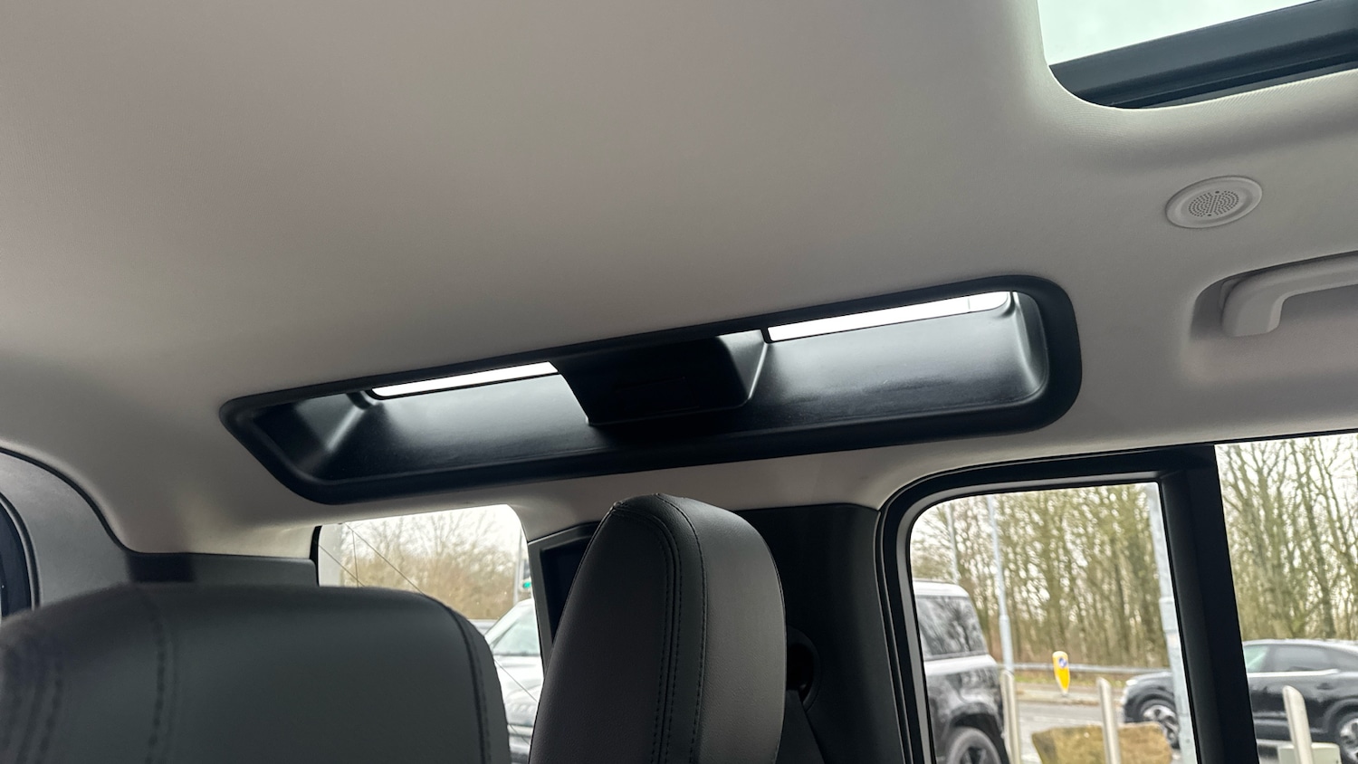 Used Land Rover Defender 2023 for sale - 77639142: Photo 44