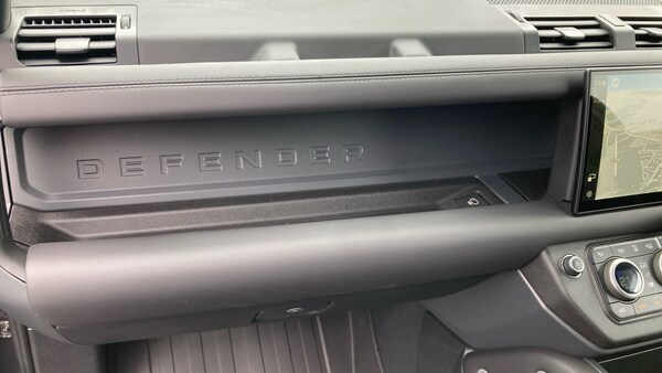 Used Land Rover Defender 2025 for sale - 76268168: Photo 26