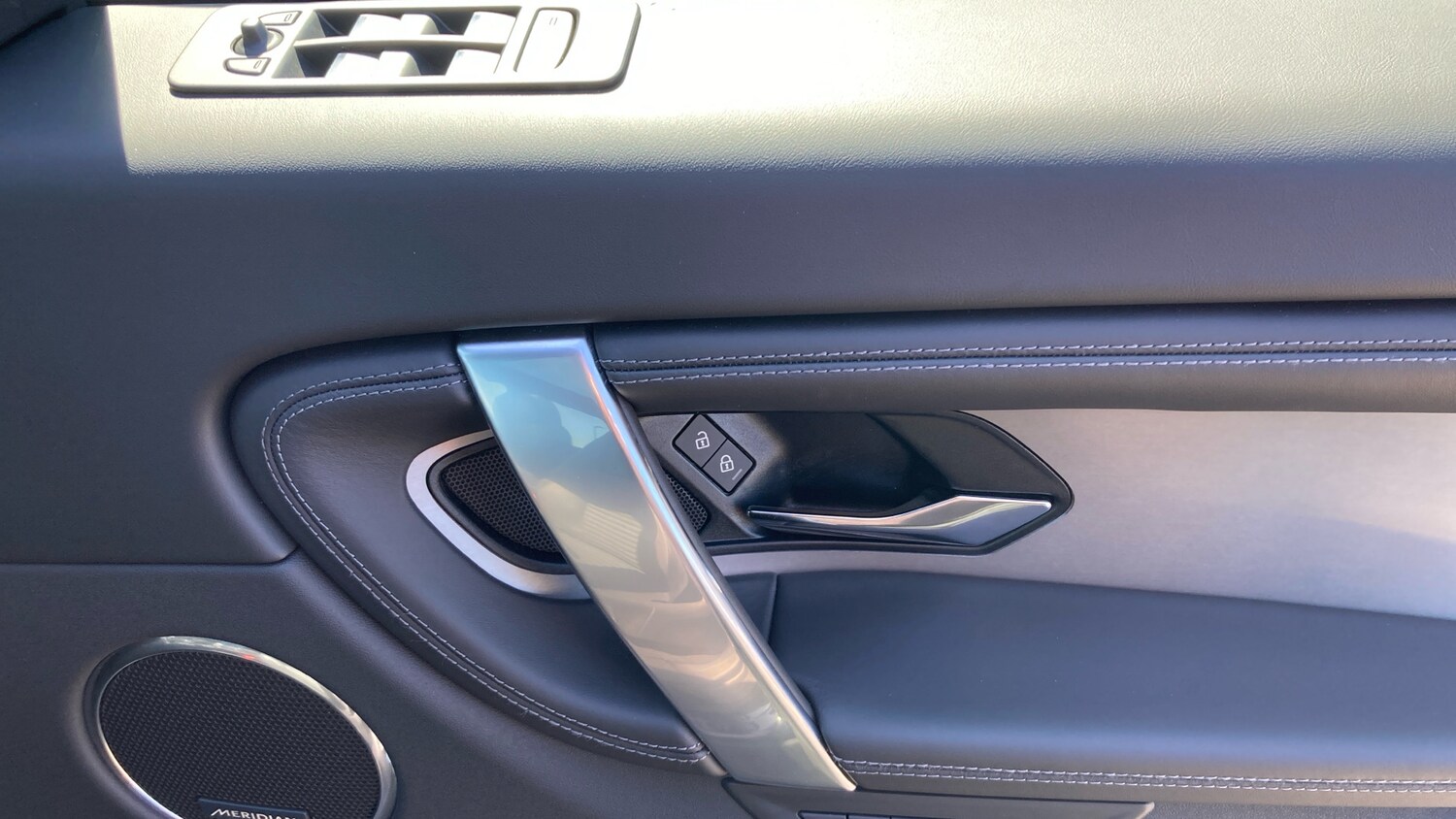 Used Land Rover Discovery Sport 2025 for sale - 76576498: Photo 45