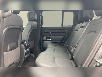 Used Land Rover Defender 2023 for sale - 75381217: Photo
