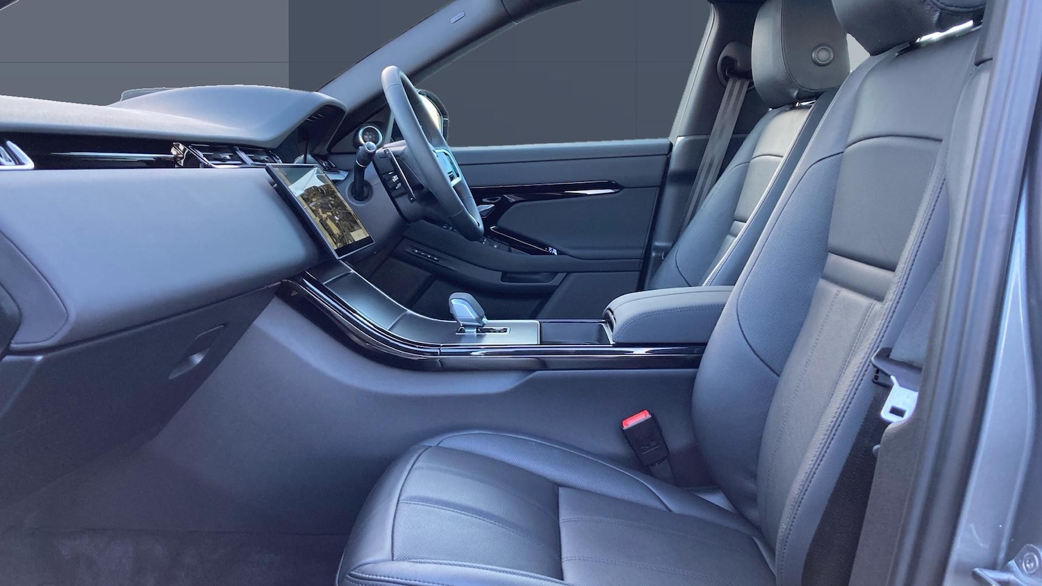 Used Land Rover Range Rover Evoque 2025 for sale - 76580610: Photo 3