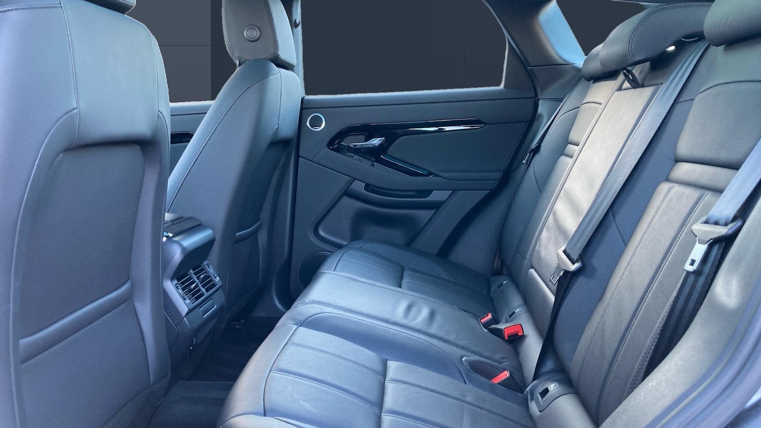 Used Land Rover Range Rover Evoque 2025 for sale - 76580610: Photo 4