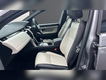 Used Land Rover Discovery Sport 2022 for sale - 79330110: Photo