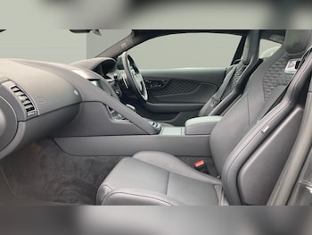 Used Jaguar F-Type 2024 for sale - 76576581: Photo