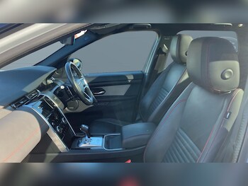 Used Land Rover Discovery Sport 2021 for sale - 77653533: Photo