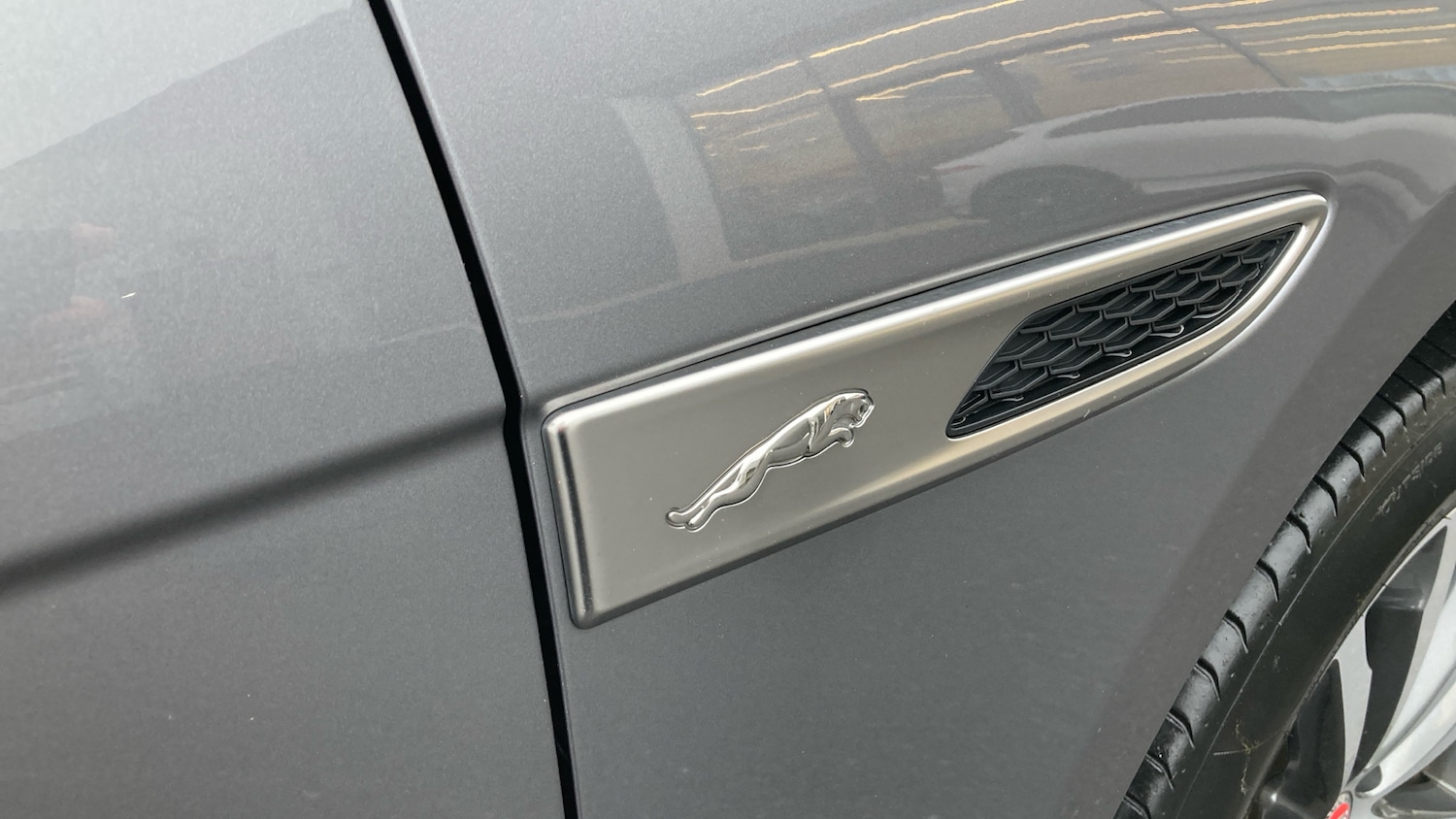 Used Jaguar F-Pace 2023 for sale - 77976907: Photo 24