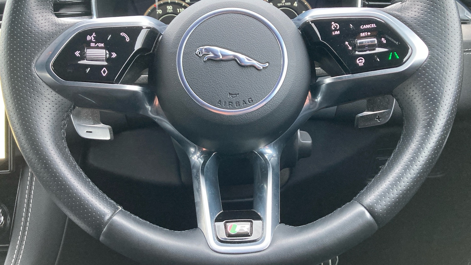 Used Jaguar F-Pace 2023 for sale - 77976907: Photo 44