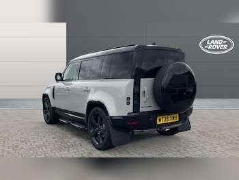 Used Land Rover Defender 2026 for sale - 79101718: Photo