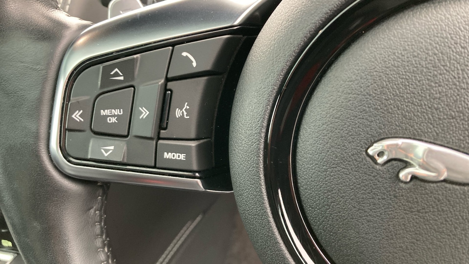 Used Jaguar F-Type 2021 for sale - 76508073: Photo 43