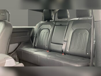 Used Land Rover Defender 2021 for sale - 75653296: Photo