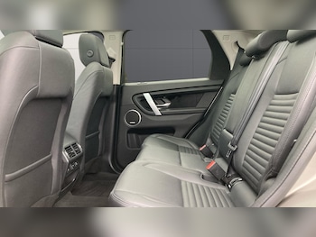 Used Land Rover Discovery Sport 2021 for sale - 77420929: Photo