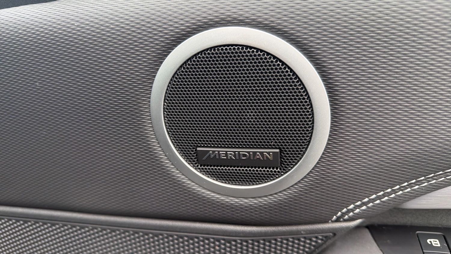 Used Land Rover Discovery 2021 for sale - 77718523: Photo 39