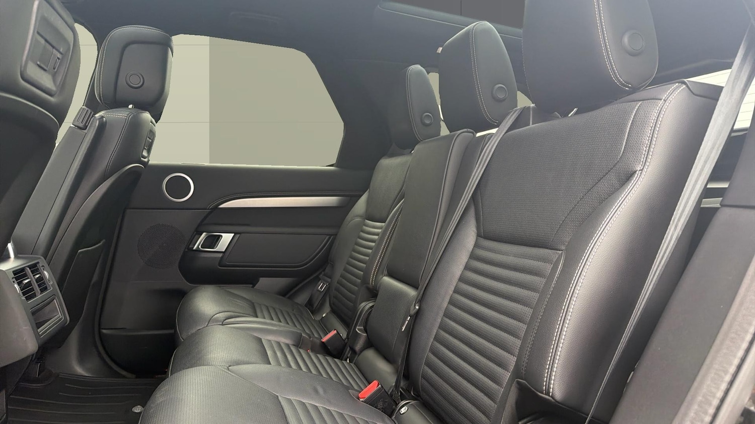 Used Land Rover Discovery 2021 for sale - 77718523: Photo 4