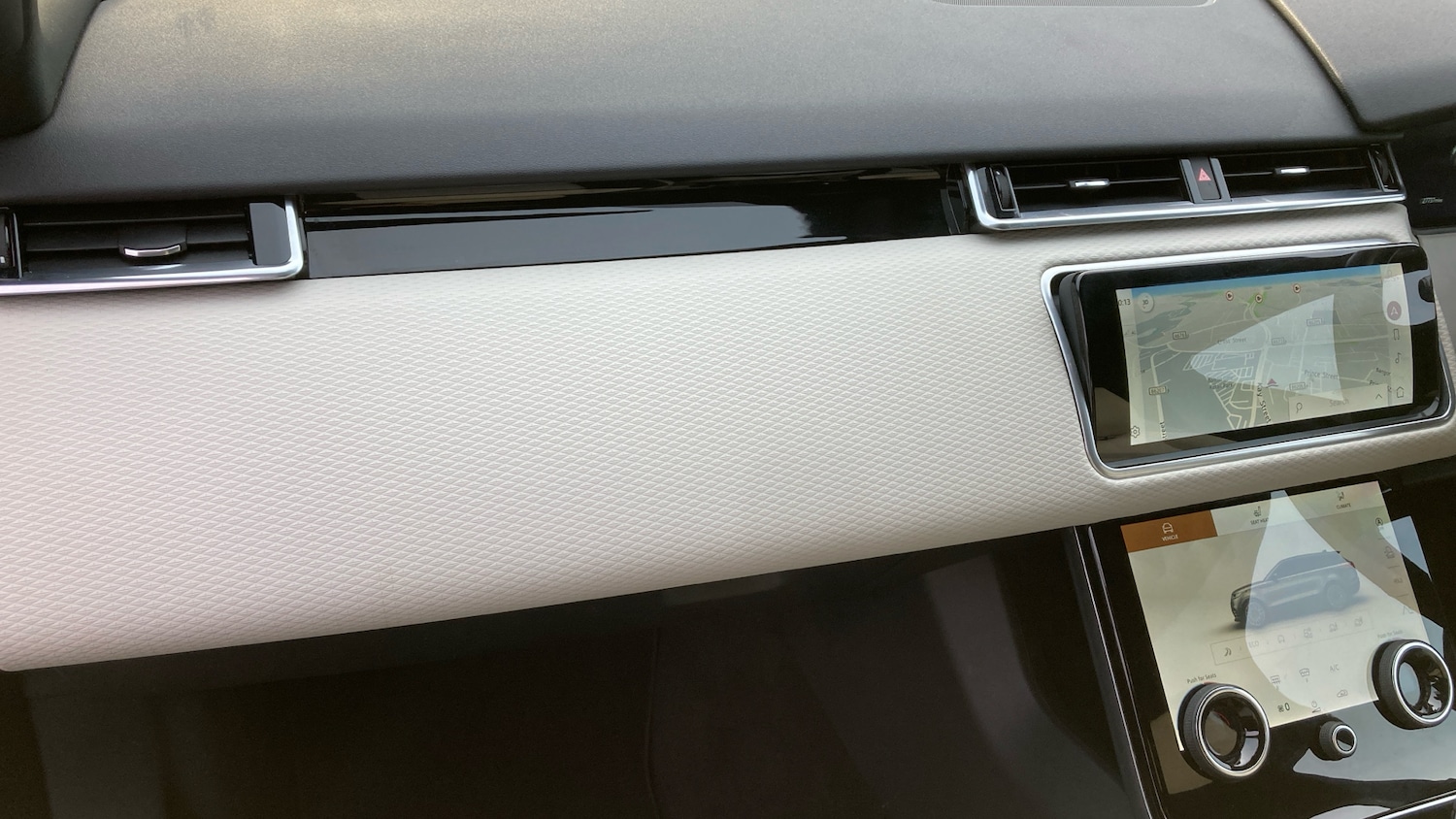 Used Land Rover Range Rover Velar 2022 for sale - 76818708: Photo 26