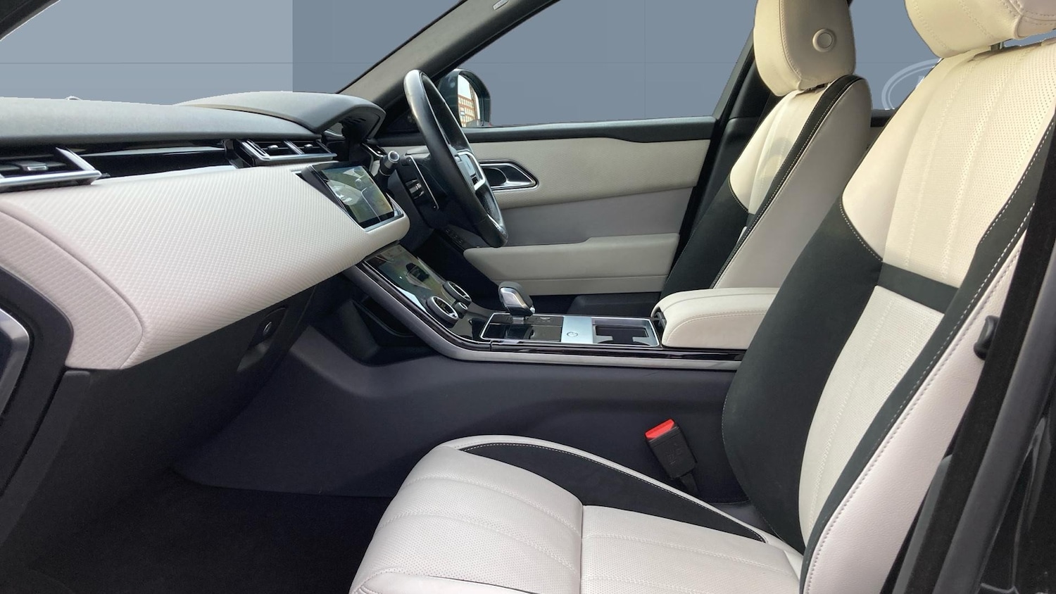 Used Land Rover Range Rover Velar 2022 for sale - 76818708: Photo 3