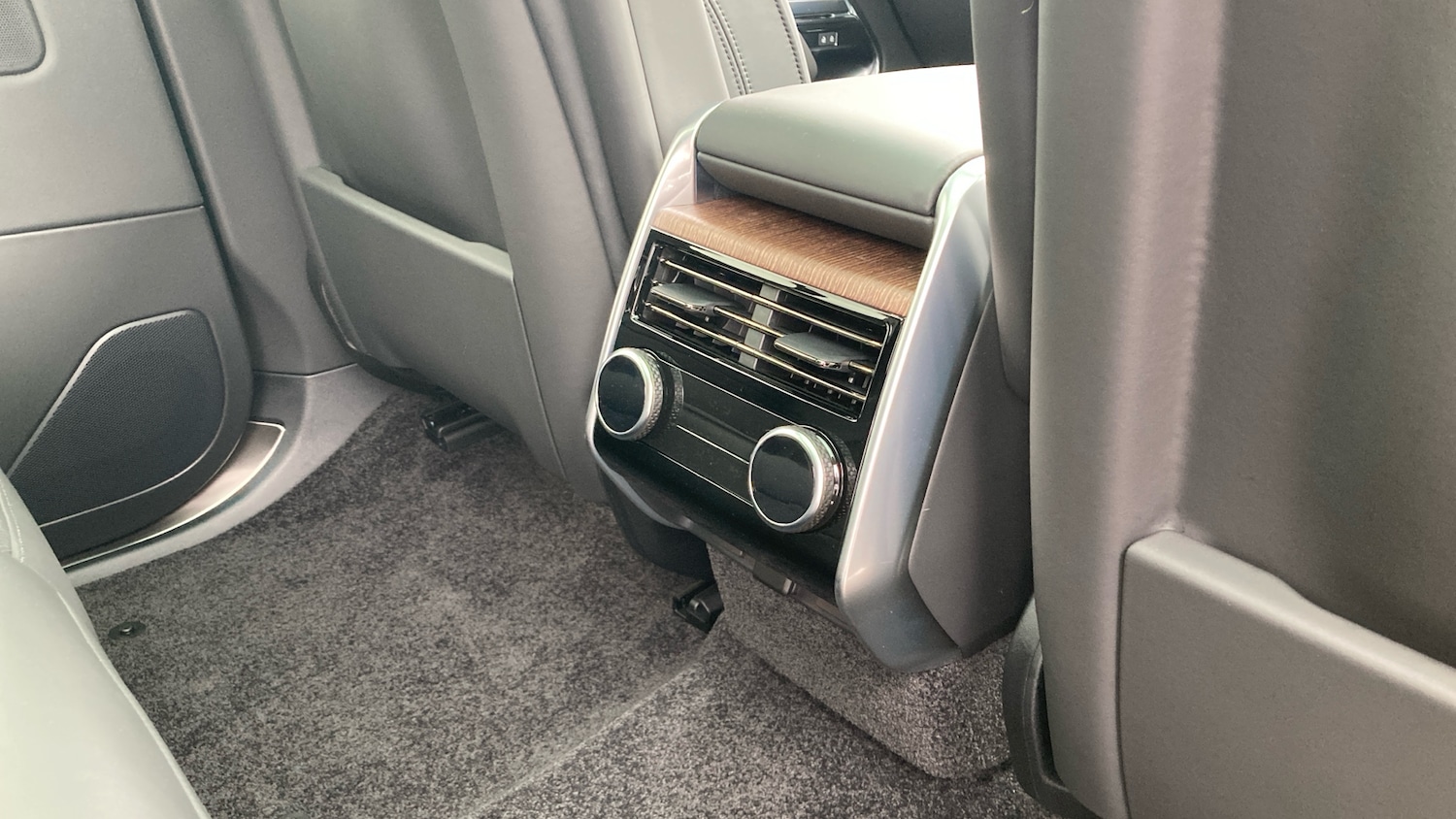 Used Land Rover Range Rover 2025 for sale - 76555630: Photo 18