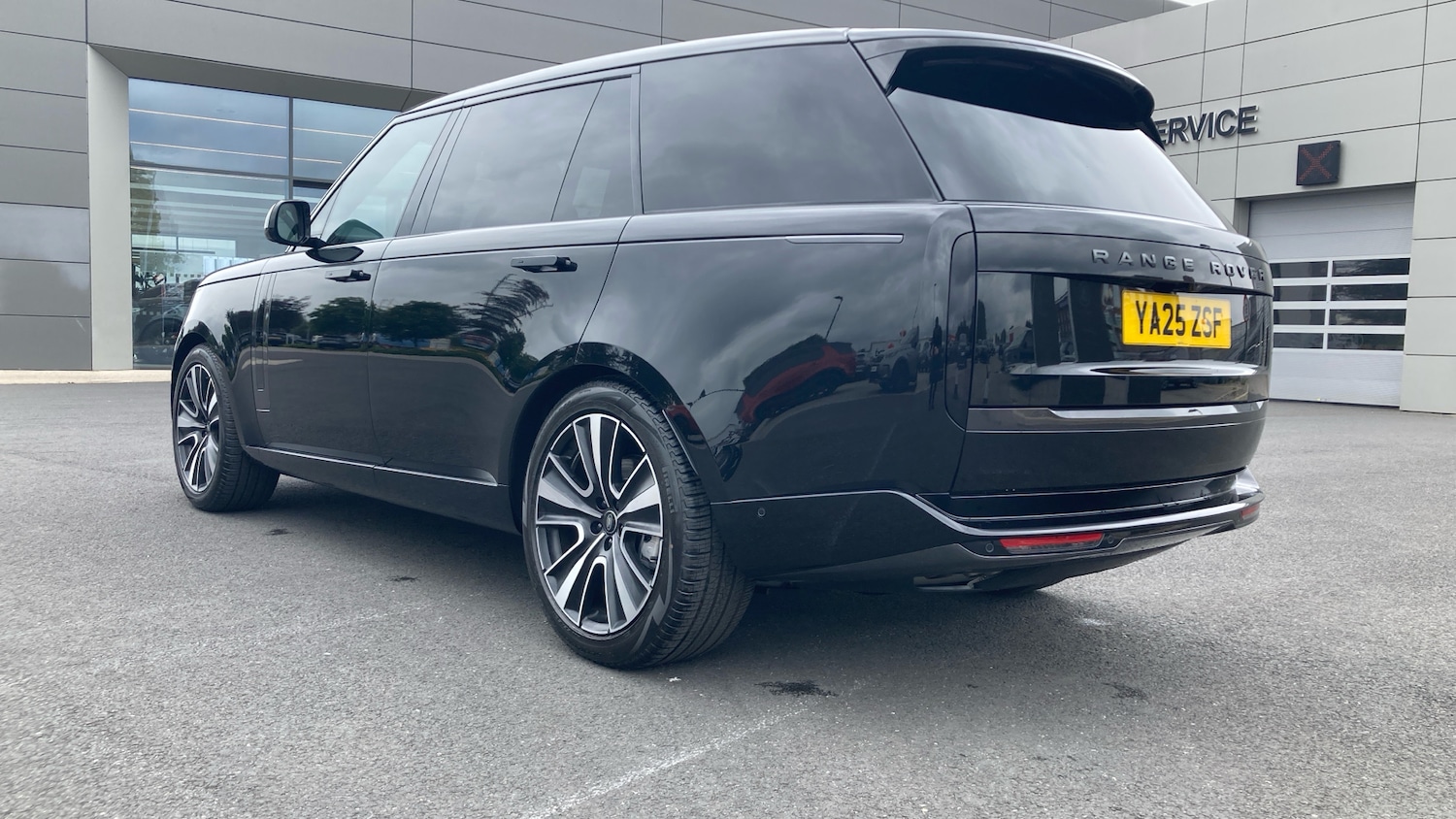 Used Land Rover Range Rover 2025 for sale - 76555630: Photo 40