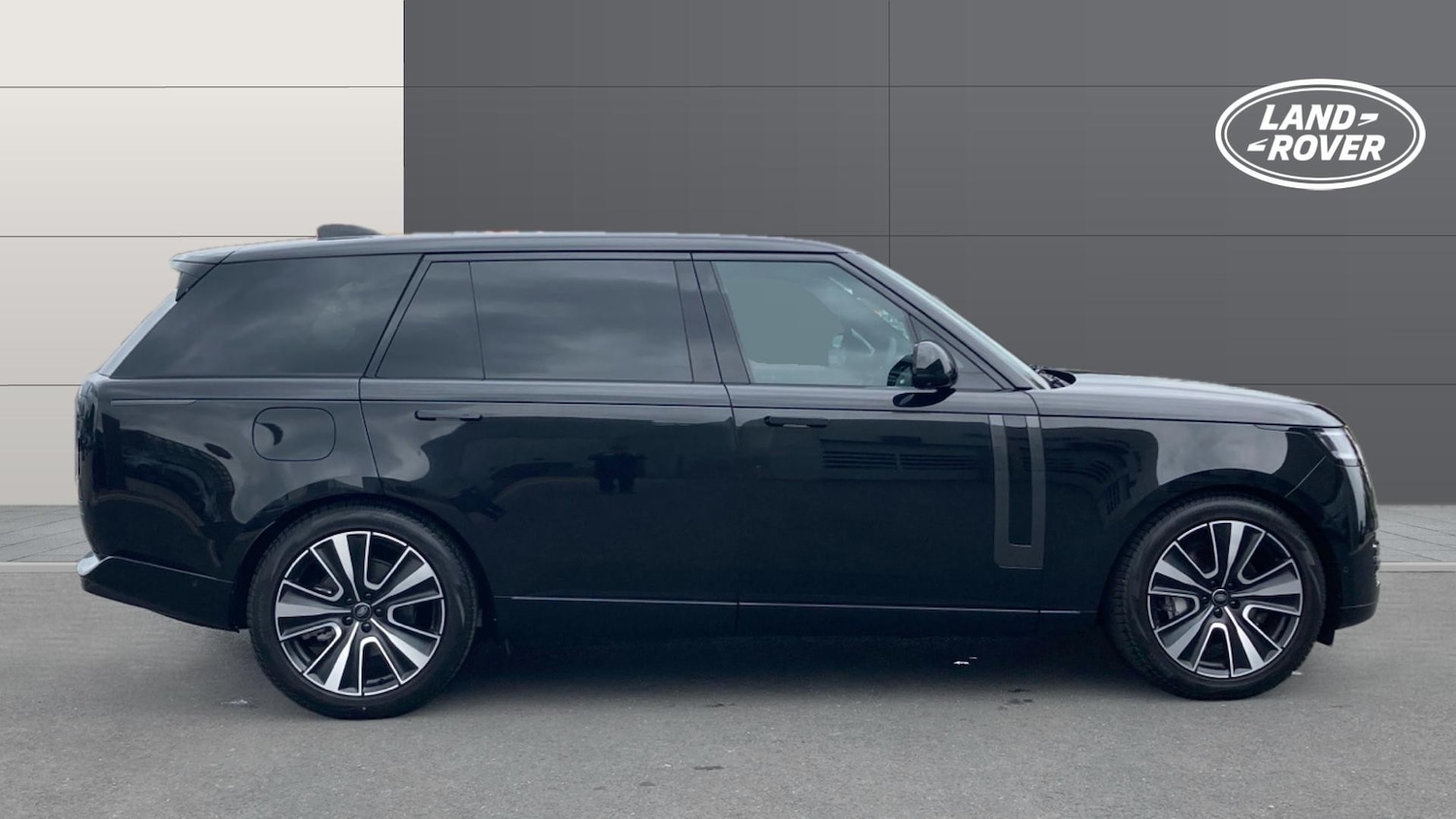 Used Land Rover Range Rover 2025 for sale - 76555630: Photo 5