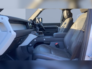 Used Land Rover Defender 2020 for sale - 77353484: Photo