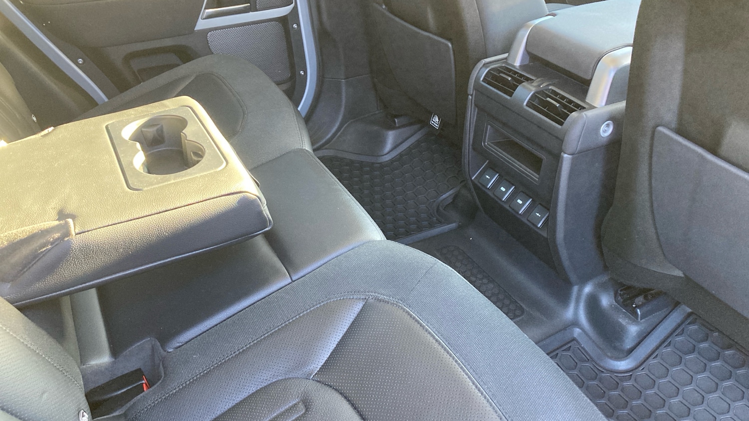 Used Land Rover Defender 2020 for sale - 77353484: Photo 42