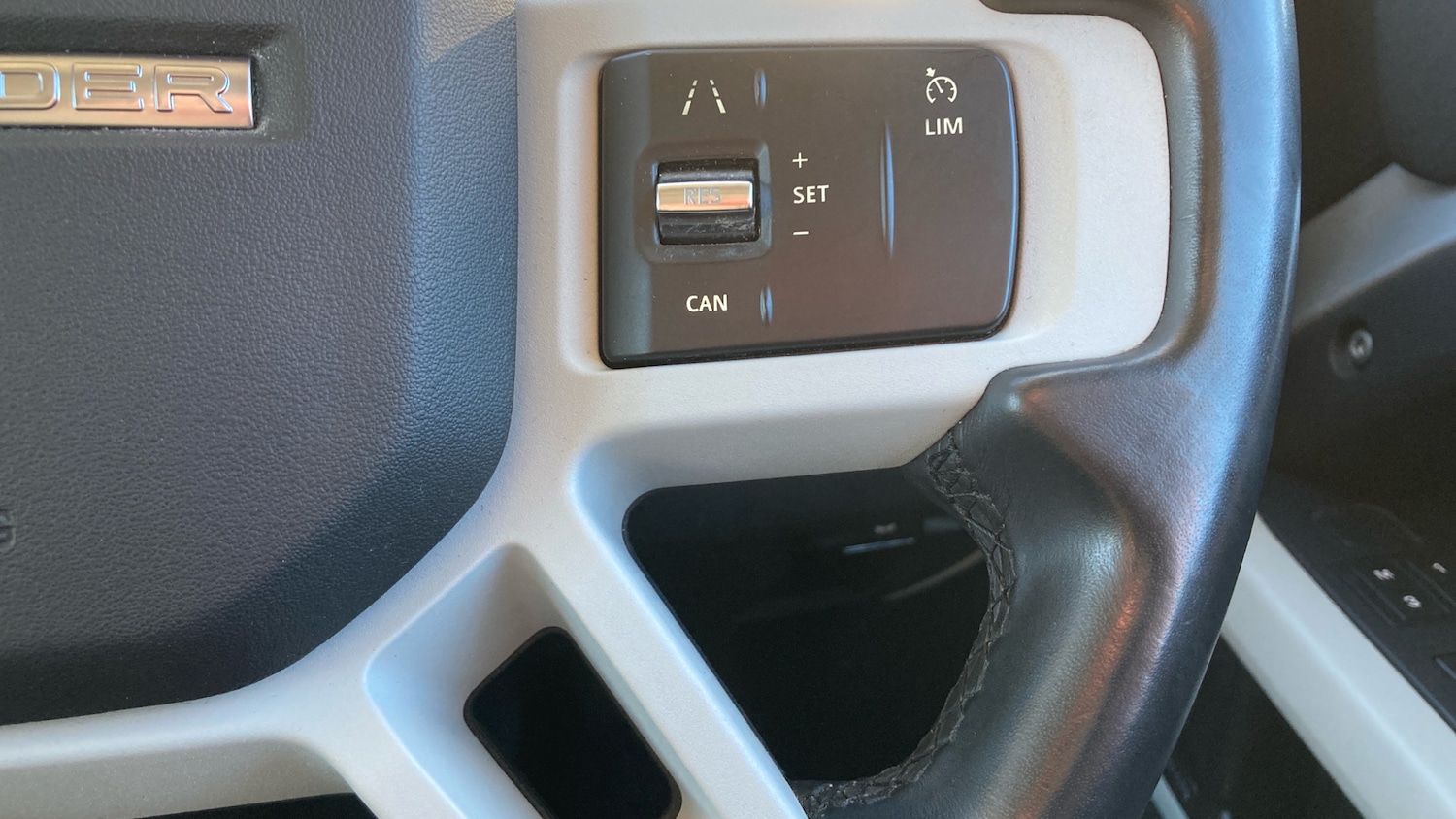 Used Land Rover Defender 2020 for sale - 77353484: Photo 44