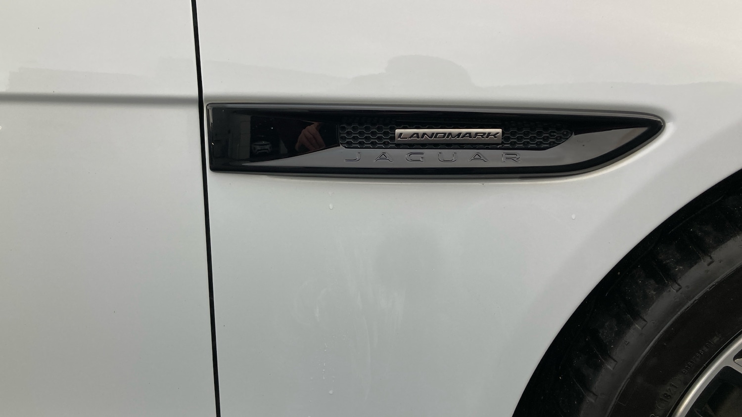 Used Jaguar XE 2019 for sale - 76882352: Photo 22