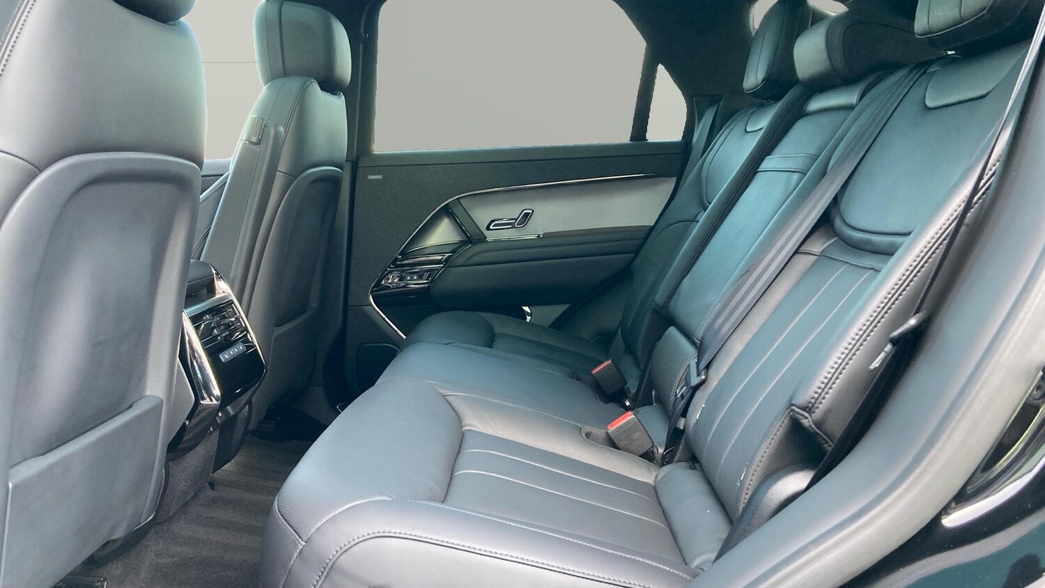 Used Land Rover Range Rover Sport 2025 for sale - 76908462: Photo 4